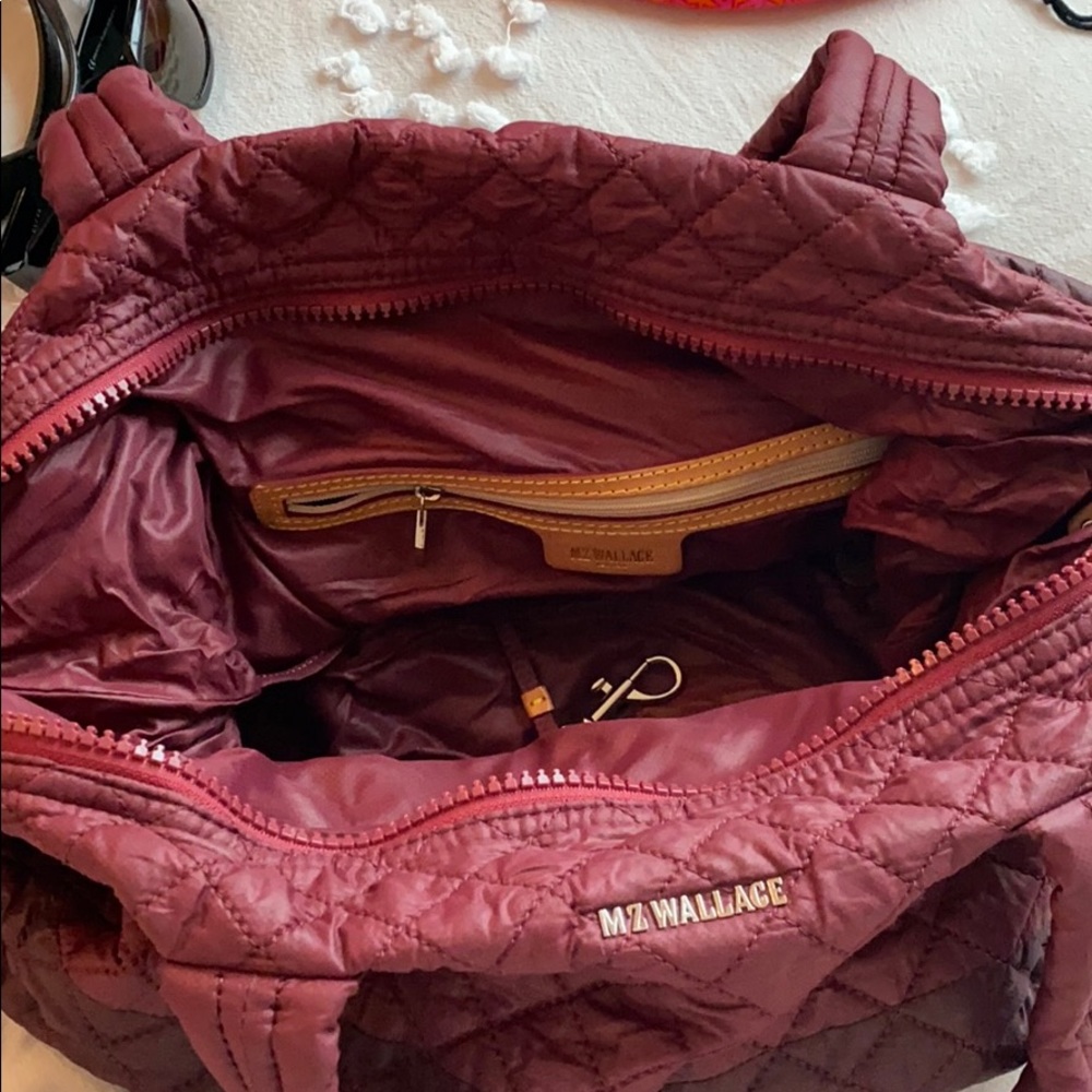 two toned red medium sutton mzwallace bag - Picture 5 of 5